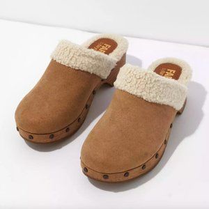 Faryl Robin Sherpa Clog